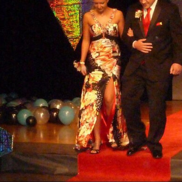 Georgeous Jasz Couture Prom Dress ❤️ - Picture 5 of 5